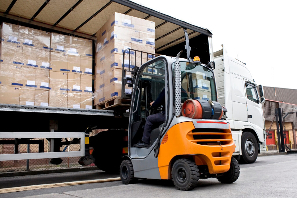 What to Look for When Hiring an FLT Driver